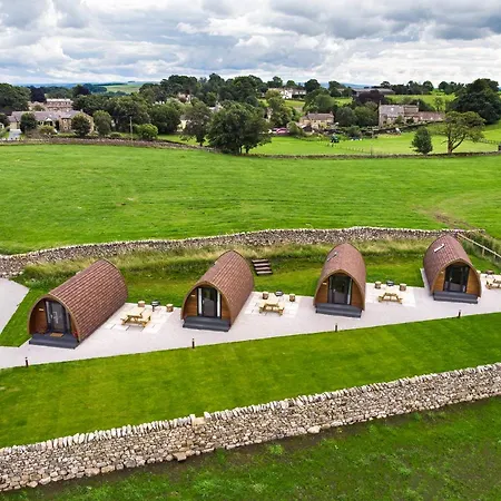 Malhamdale Glamping キャンプ場 *