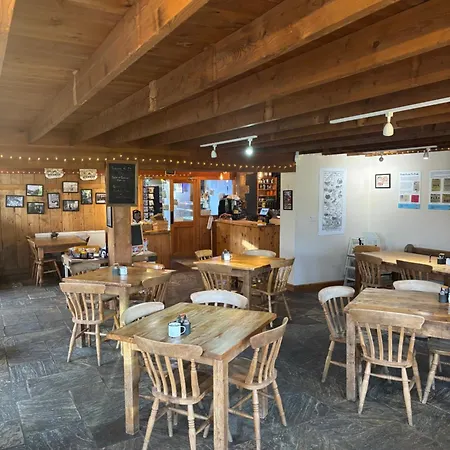 Malhamdale Glamping * Skipton