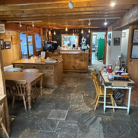 Malhamdale Glamping 스킵턴